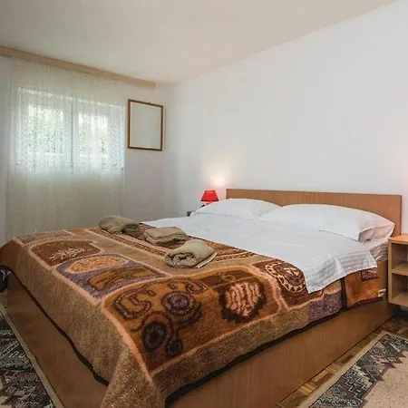 Apartment L&z