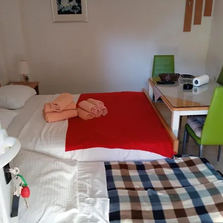Apartment L&z